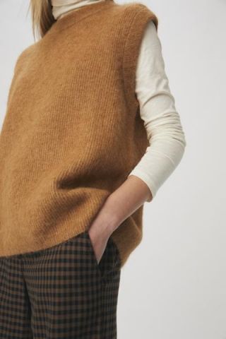 Dieses Modell ist nicht von einem Handarbeitsportal. Ich habe es bei der Textilwirtschaft gefunden.  pullunder stricken