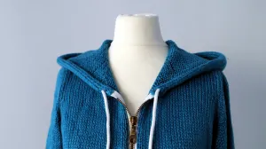 Eine Kapuze kannst du direkt anstricken. Ausschnitt Stricken